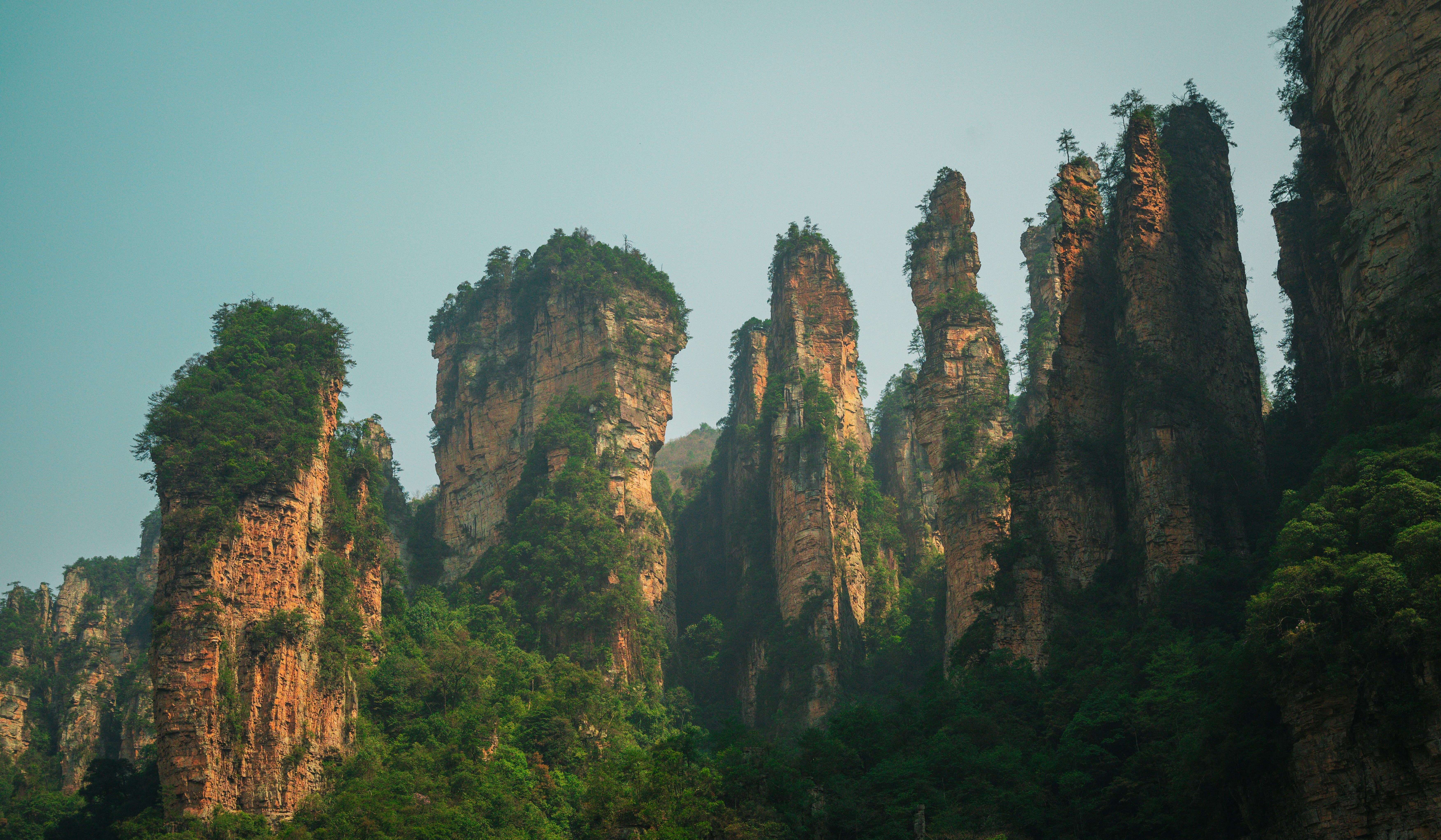 Avatar Mountains (Wulingyuan Scenic Area)